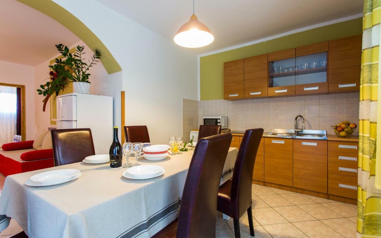 Apartments Luka 2 Baška Buitenkant foto