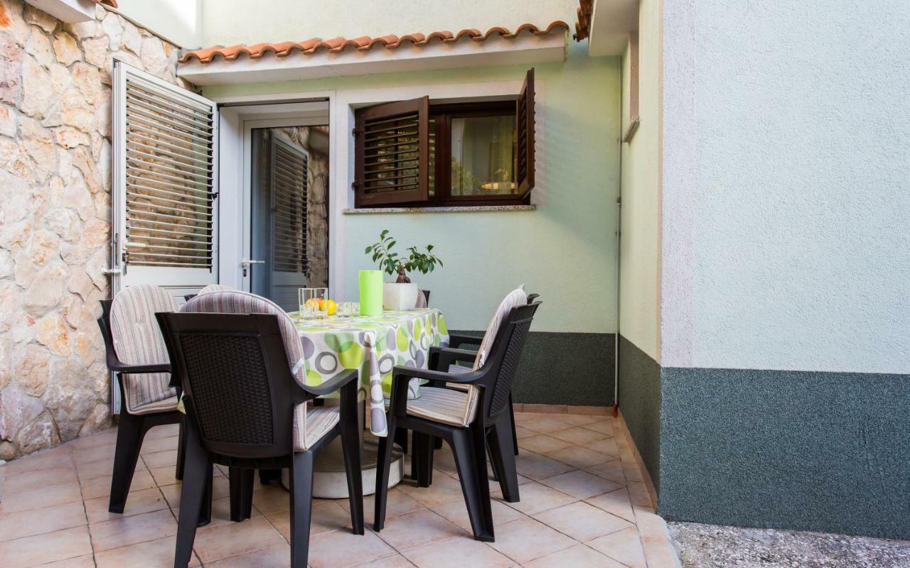 Apartments Luka 2 Baška Buitenkant foto